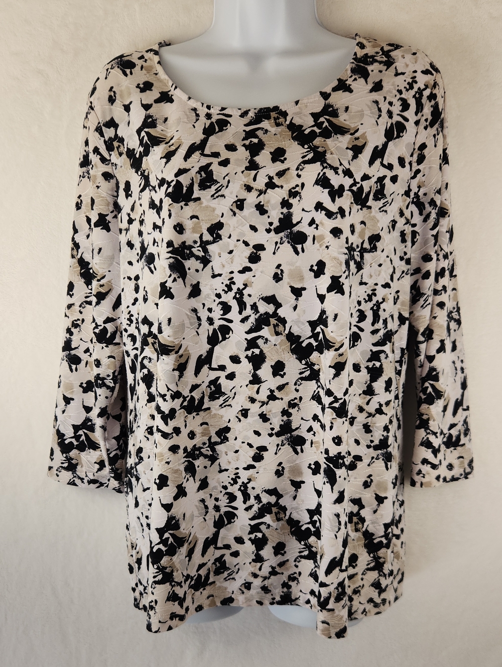 Croft & Barrow Black and‎ Beige Abstract Scoop Neck Top Women's Large